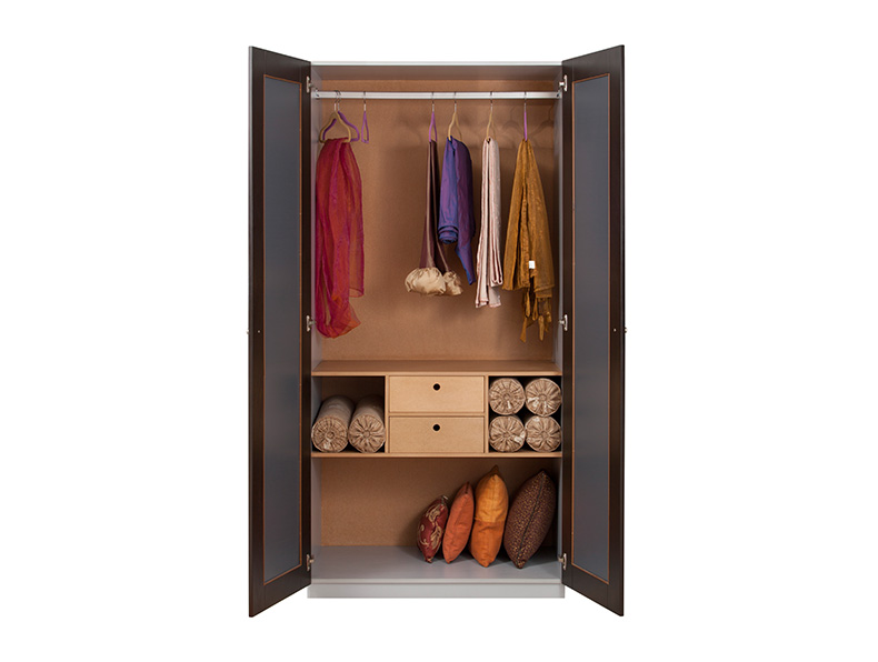 Rosa-Armoire3.jpg