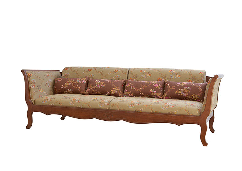 Classic-Sofa-0.jpg